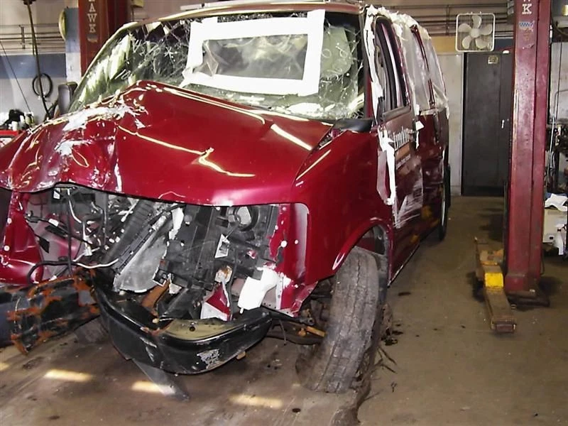 99-16 GMC Sierra 2500 Pickup Left Driver Exhaust Manifold 6.0 Liter - Image 4 of 4