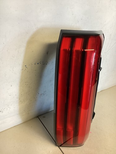 2022 2023 2024 TOYOTA TUNDRA LED TAIL LIGHT RIGHT RH PASSENGER C SIDE USED OEM - Picture 3 of 12