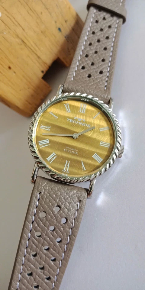 RARE AMBER Dial TECHNOS MONARCH Extra 17jewels, Manual Winding For Men! - Image 2 of 4