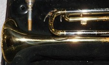 Yamaha YTR-2320 Trumpet Brass w/ case mouthpiece, Japan. Acceptable Condition