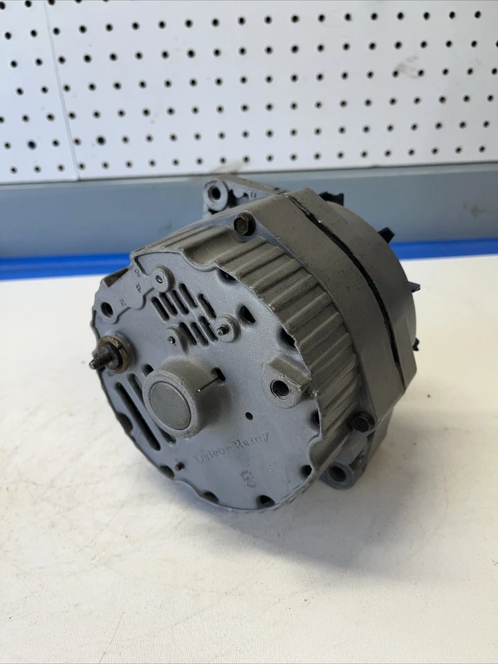 Alternador de fábrica Delco Remy 1100542 63a 3a29 1973 Chevy Monte Carlo 454 Foto 3 de 4