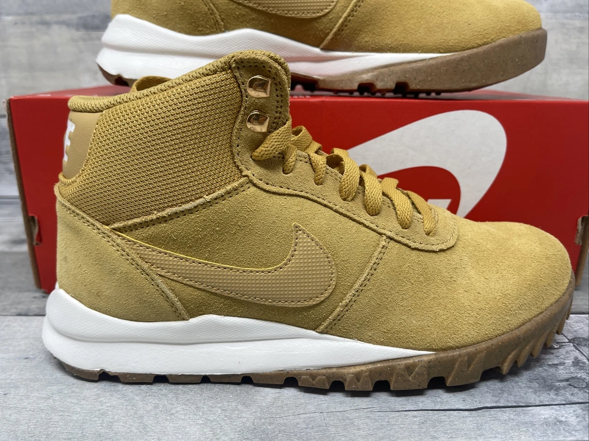 Nike hoodland clearance suede haystack