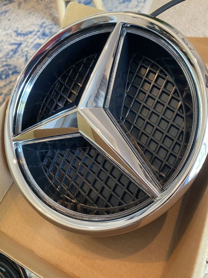 Front Grill LED Star Emblem For Mercedes Benz 2013-2018 GLA250 S550 SLK300 ML350 - Изображение 3 из 4