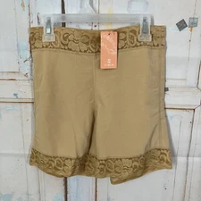 FeelinGirl Butt Shaper Trainer Shorts Womens Size M Lace Trim Firm