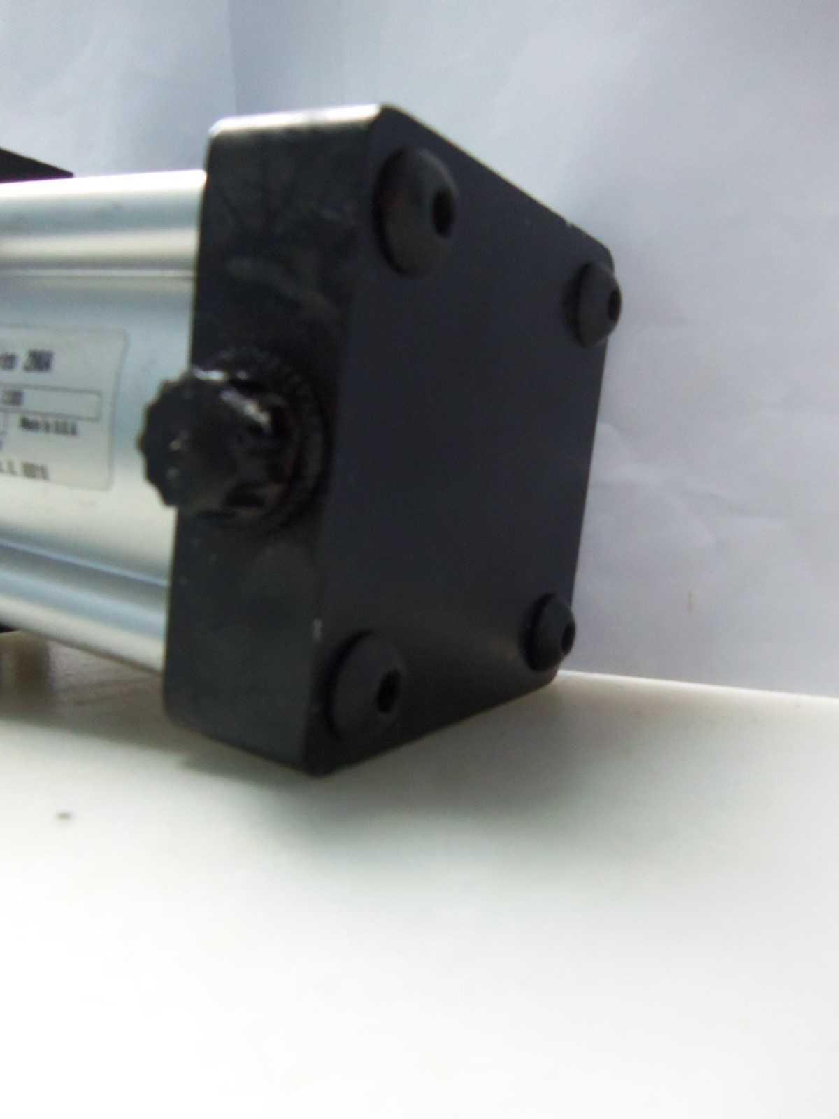 New Parker Series 2MA 02.50 CJ2MAUVS34AC 2.000 250 Psi Air Pneumatic