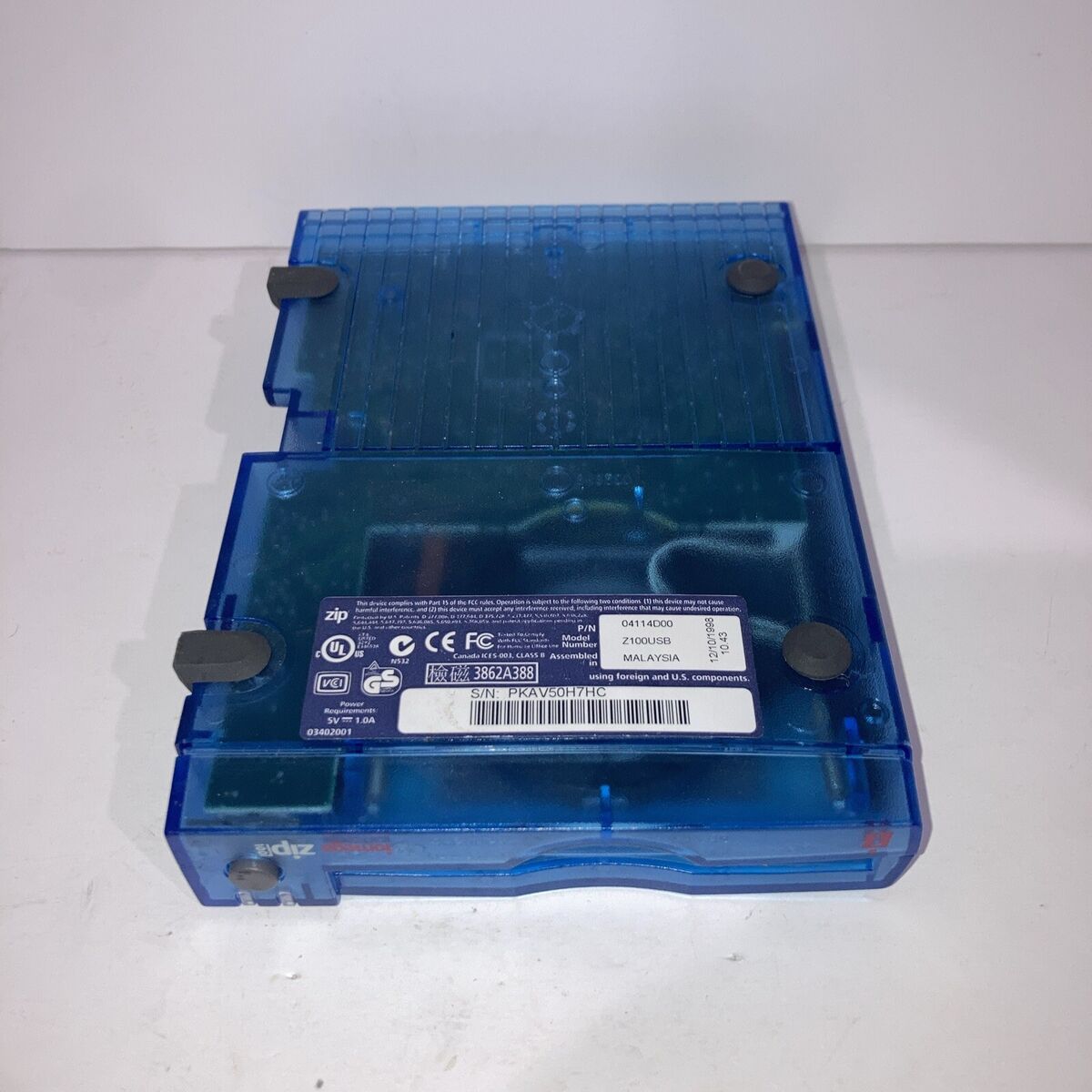 Iomega Zip 100 External Disk Drive Z100USB Translucent Blue Iomega Zip 100 External Disk Drive Z100USB Translucent Blue
