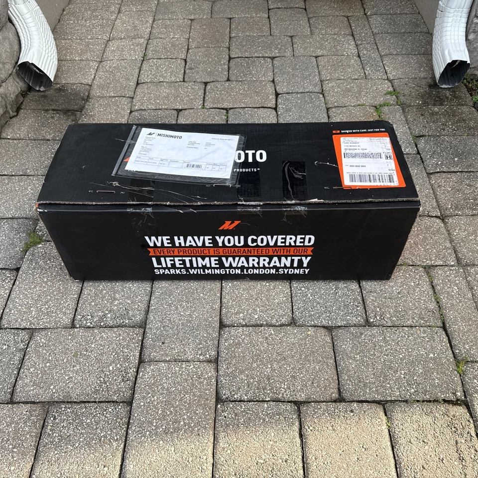 Intercooler Mishimoto, ubicación de stock, se adapta a Ford Bronco 2021+ 2,3 L/2,7 L, negro Foto 2 de 4