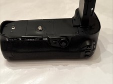 Vello BG-C12 Battery Grip for Canon 7D Mark II DSLR Camera