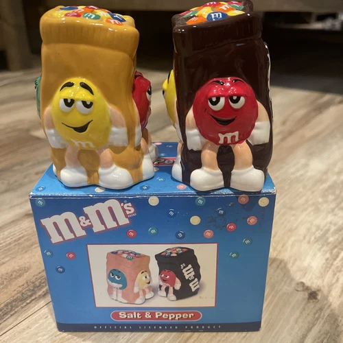 M&M's 2003 Benjamin & Medwin Ceramic Salt & Pepper Shakers NEW Collection 