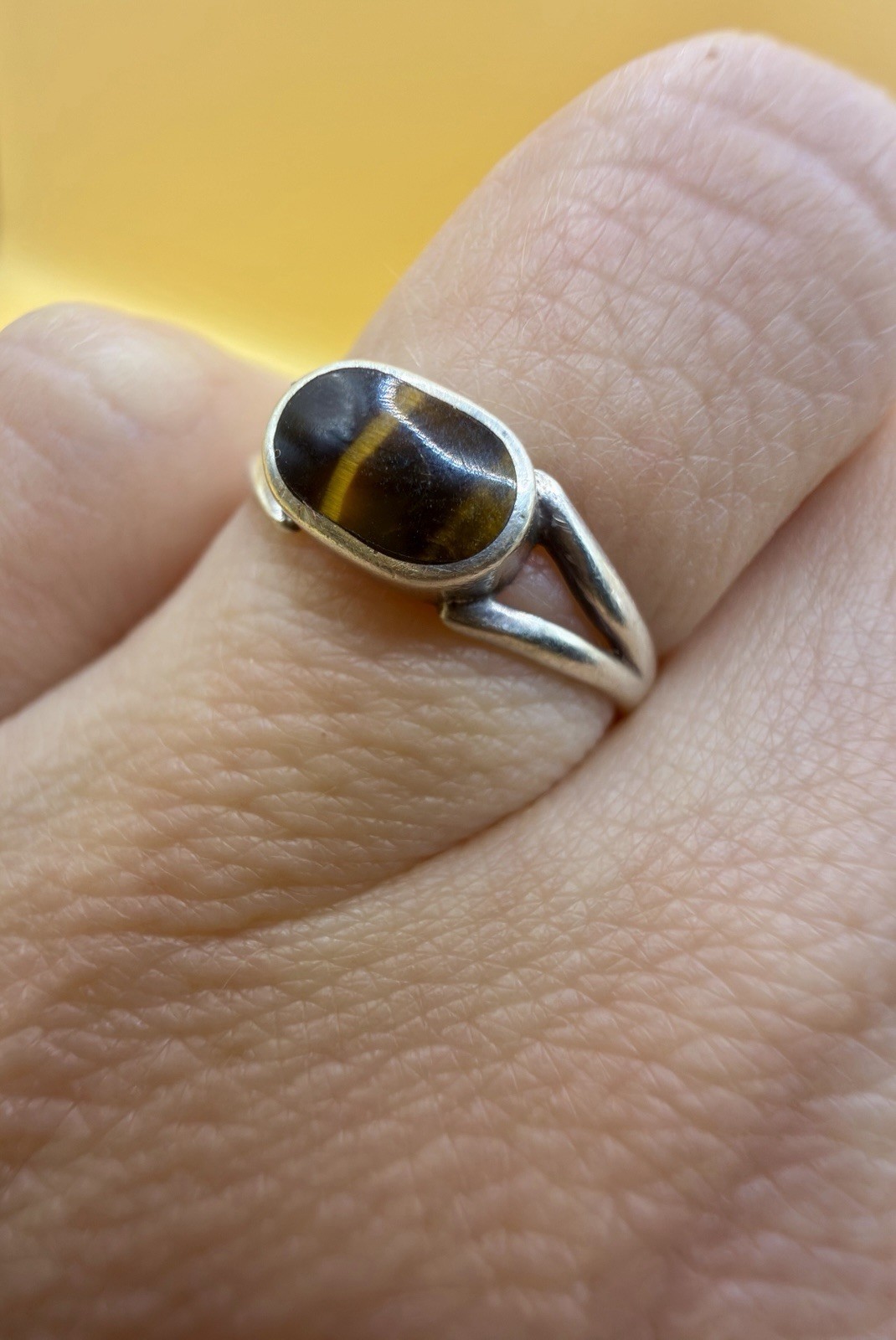 sterling silver ring features a natural tiger's eye Uk Size L#149 image 4