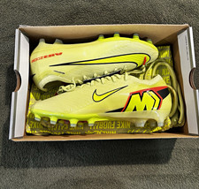 Nike men Soccer Cleats Yellow Studded AG plate Outsole, Rare !