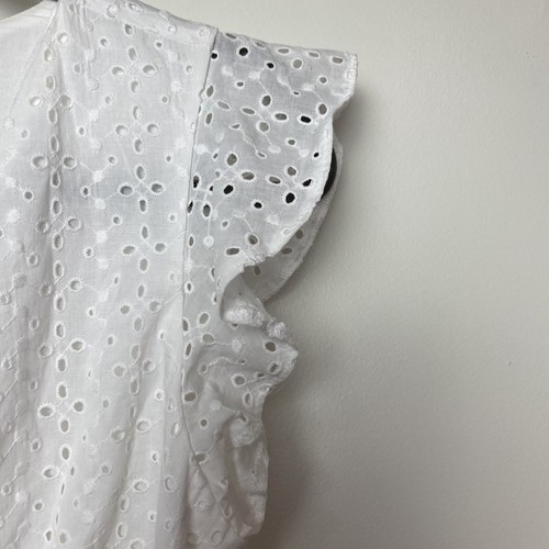 GB White Wrap Dress Women’s Juniors Sz Medium V-Neck Eyelet Ruffle New Side Tie - Picture 10 of 15