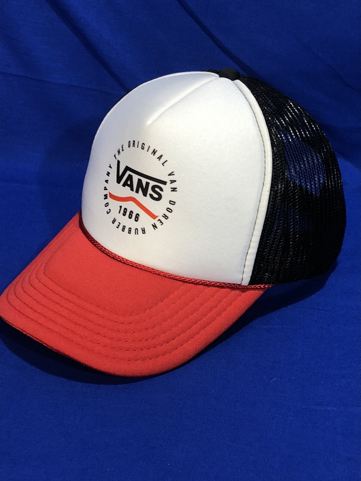 Vintage Vans Skateboard Black Red Snapback Trucker Hat Otto Mesh