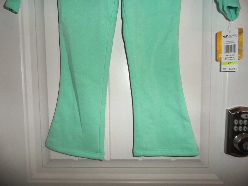 Adorable Roxy Niñas Talla 4T Verde Como Nuevo Conjunto Sudadera Pantalones Acampanados Camisa Recortada Foto 3 de 4