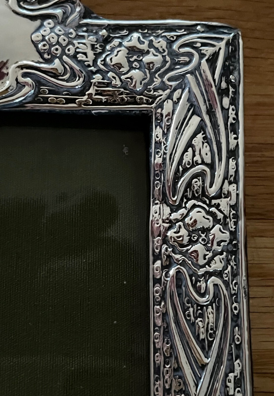 English Antique Silver Photo Frame Synyer and Beddoes Birmingham 1903