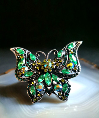 Ring Edelstahl XL Schmetterling Kristalle grün opalisierend wertig 21g anpassbar