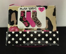 BETSEY JOHNSON WOMEN s COZY SOCKS 3 Pairs LEOPARD ROSES Design 9-11 NEW Gift Box