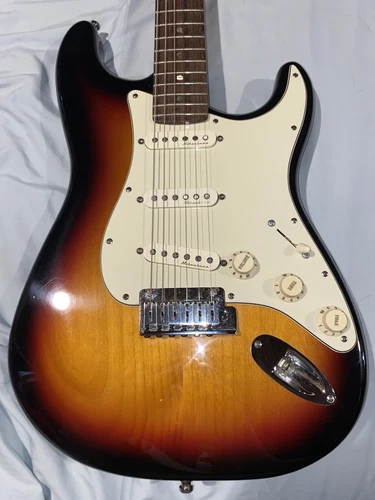 1998 Fender American Deluxe Stratocaster