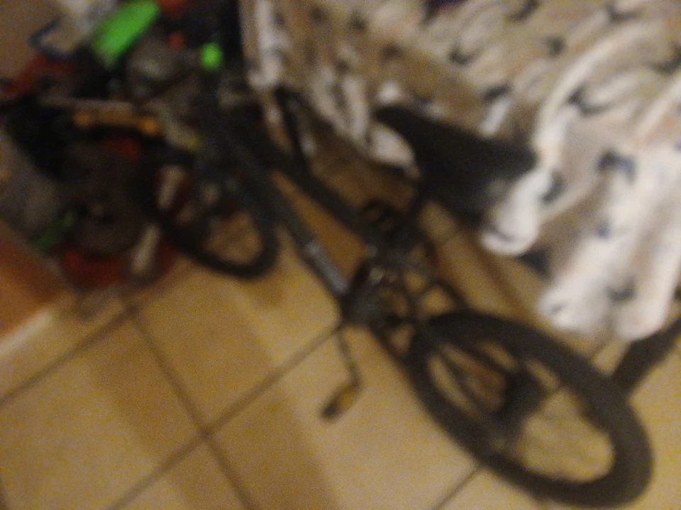 Boy Or Girl Bike It Good it Used OK 👍  But It Is Very Nice Age 10 To 8 - Image 2 of 4