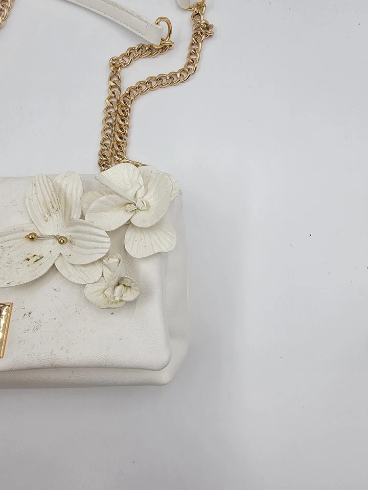 I.N.C. Bandolera International Concepts Ajae Pequeña Solapa Floral - Vainilla Foto 4 de 4