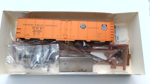 Kit refrigerador coche HO Walthers Pacific Fruit Express 40 pies PFE 29300 | Zustand: Used