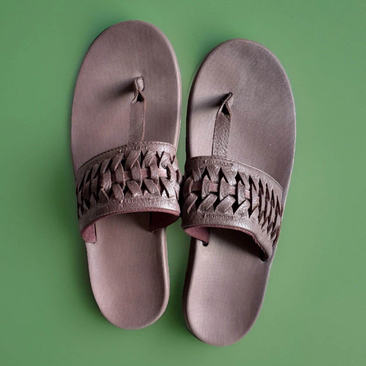 Sandali infradito Nike Bella Kia 2 in pelle marrone taglia 9 donna