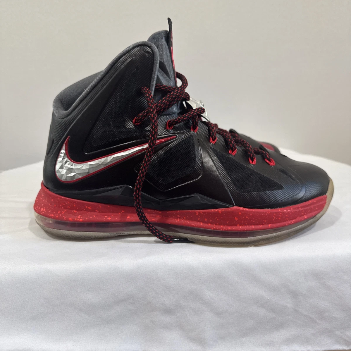 Nike LeBron 10 X 10+ Pressure Black Red Sport Size 12 Sneakers    Basketball Men Nike LeBron 10+ Sport Pack Pressure 11 Black Red Sneakers  main image 4