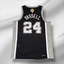 Ultimate San Antonio Spurs Collector and Super Fan Gift Guide 58