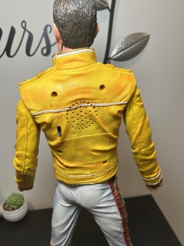NECA Freddy Mercury Collectible Figure 18" (no microphone). Sound Working Good - Picture 4 of 8