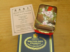 Boxed Ltd Ed Halcyon Days "Pfingstrosen in einer Vase" - Manet Emaille Box - 2 1/2"