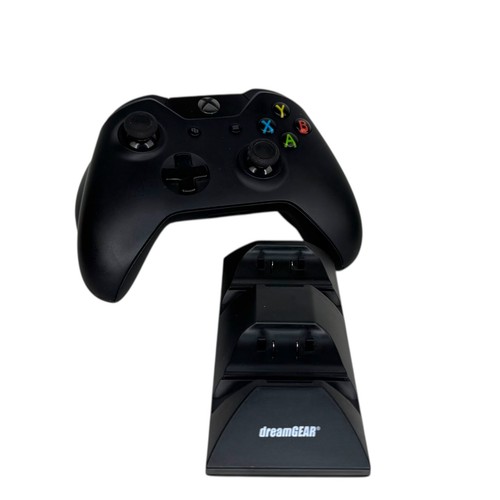 WB DreamGear DGXB1-6603 Xbox One Dual Charging Dock Includes two batteries - Picture 4 of 8