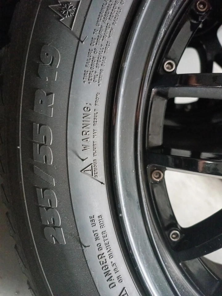 Winterreifen OZ Alufelgen Audi Mercedes-Benz Infiniti 19 Zoll Michelin 235/55R19 - Bild 4 von 4