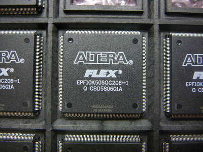 Altera EPF10K50SQC208-1 IC FPGA 147 I/O 208QFP   **NEW** **PERFECT**
