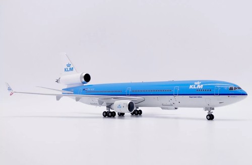 JC Wings 1/200 KLM Royal Dutch Airlines MD-11 PH-KCG XX20313 Finished Model - Picture 7 of 14