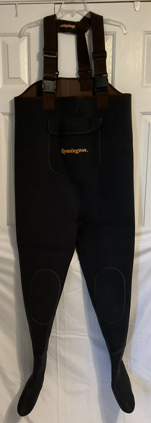 Remington Fishing/Hunting Chest Wader Green w/Brown Suspenders Sz Lg. Read