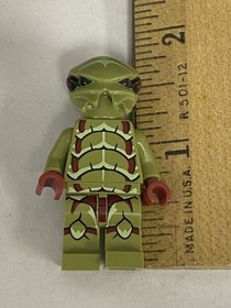 Lego Minifigure ALIEN BUGGOID Galaxy Squad  GS001 70706 Minifig Green 1.75&rdquo;