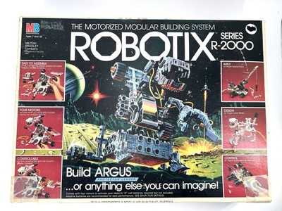 ROBOTIX R-2000 ARGUS Motorized Sci-fi Robot Building Set - Milton Bradley 1985