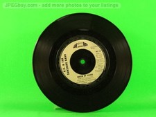 KC & THE SUNSHINE BAND QUEEN OF CLUBS (3) (137) 7" JAY BOY