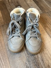 Cat and Jack Gray Zip Up High Top Shoes. Boys Size 3. Excellent Condition