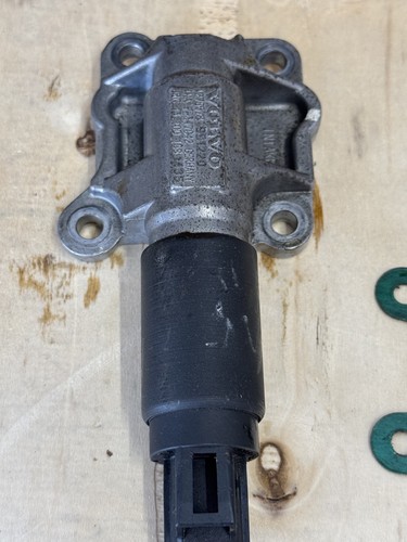 Intake VVT Valve Variable Timing Solenoid For Volvo 1275578 981220 - Picture 3 of 8