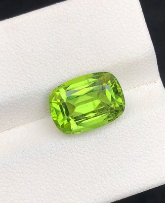 5.33 Carat Natural cut Pretty Peridot, loose gemstone from Pakistan