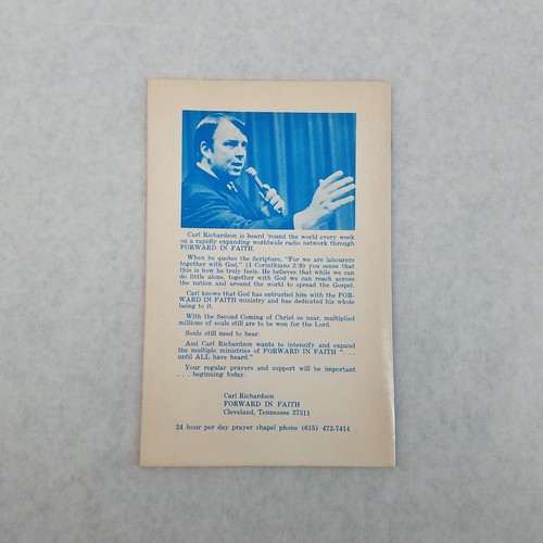 Down at the Alter - 1974 Church of God Stapled Softcover by Carl Richardson - Imagen 2 de 8