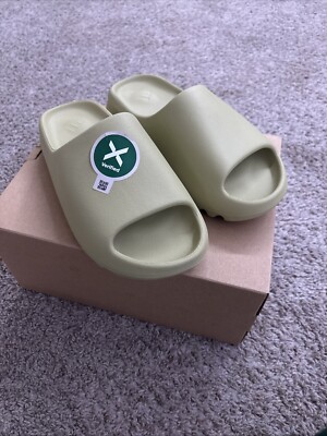 Size 9 - adidas Yeezy Slide Resin