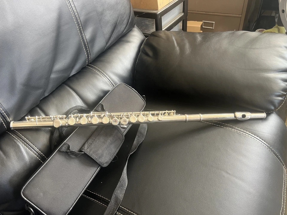 Flauta Mendini de Cecilio Foto 3 de 4