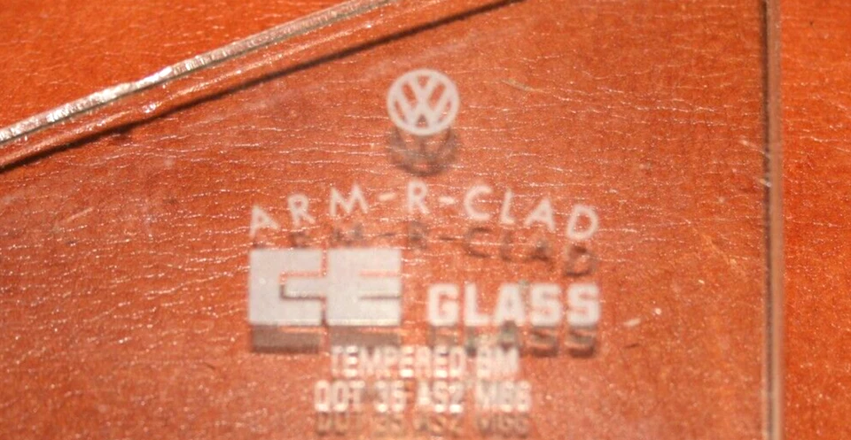 Оригинальное переднее вентиляционное стекло 72 VW Volkswagen Super Beetle подходит для обеих сторон - Изображение 3 из 4