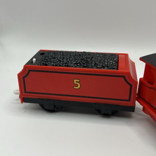 Thomas the Train  Trackmaster Talking James Motorized 2009 Train TESTED WORKS - Picture 4 of 11