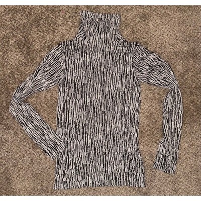 NEW Athletica Flurry Elemental Turtleneck size small