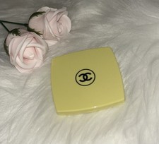 CHANEL Beauty Compact Mirror Double Facette Limited Edition Butter Yellow NIB