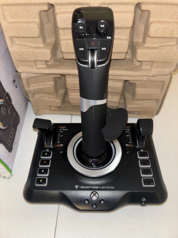 Turtle Beach VelocityOne Flightstick for Microsoft Xbox One/Series S/X - Image 3 of 4