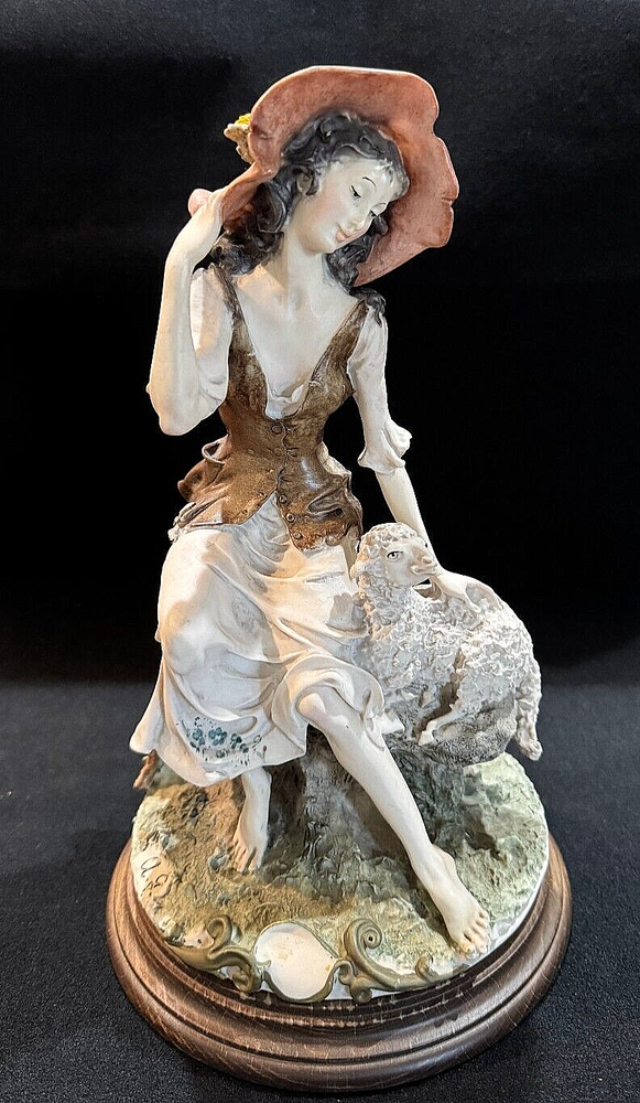 GIUSEPPE ARMANI VTG Capodimonte Shepherdess with Sheep Figurine RARE - MINT!